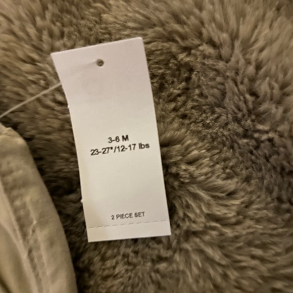 Old Navy, Baby Shorts - Picture 3 of 5